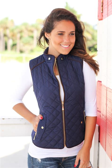 cropped quilted vest navy blue.